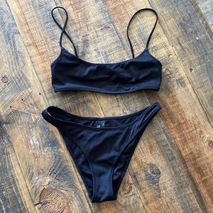 NWOT Triangl MICA black bikini size small